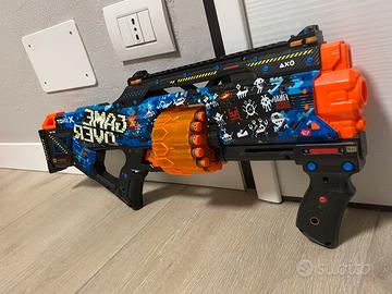 Pistole giocattolo con proiettili di gomma