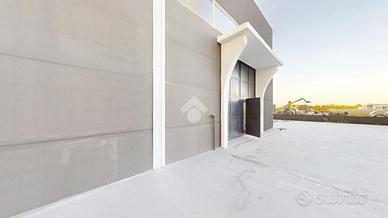 CAPANNONE A BRINDISI