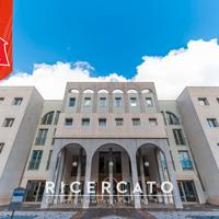 Elegante ufficio in via A. Manzoni