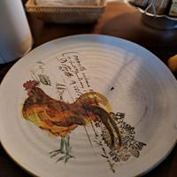 5 piatti,  piu uno grande.  Williams sonoma