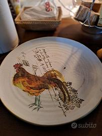 5 piatti,  piu uno grande.  Williams sonoma