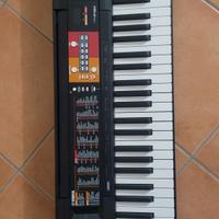 pianola YAMAHA f51