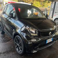 Smart fortwo anno 2015,47000 km TOTAL BLAK