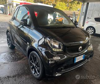 Smart fortwo anno 2015,47000 km TOTAL BLAK
