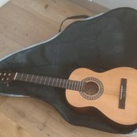 Chitarra Classica con Corde in Nylon + Custodia e 