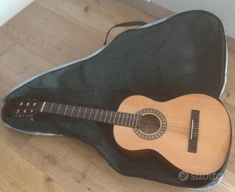 Chitarra Classica con Corde in Nylon + Custodia e 