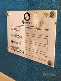 Saldatrice per teli in PVC