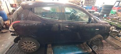 Sportello anteriore destro Y 2013