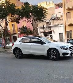Mercedes GLA200  AMG