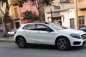 Mercedes GLA200  AMG