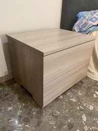 Coppia di comodini pari al nuovo