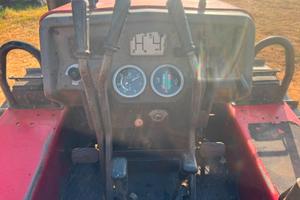 trattore a cingoli  Massey Ferguson 254