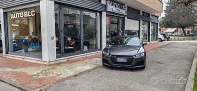 Audi TT Coupé 2.0 TDI quattro S tronic line