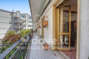 Appartamento di 142 m² con 4 locali e posto auto a