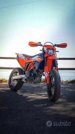 KTM 690 SMC-R 2023 (depo solo libretto)