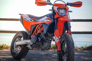 KTM 690 SMC-R 2023 (depo solo libretto)