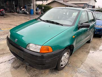 Ricambi usati per Fiat Punto 55 1.1 benz '97