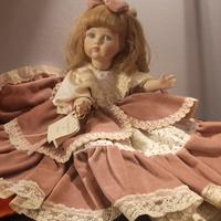 Bambola in porcellana