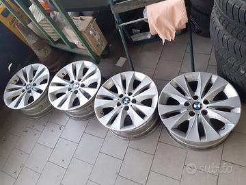 Cerchi in lega originali Bmw da 17 pollici