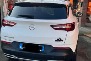 Opel Grandland x 1600 td