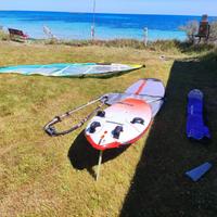 Windsurf completo, pronto per andare in acqua