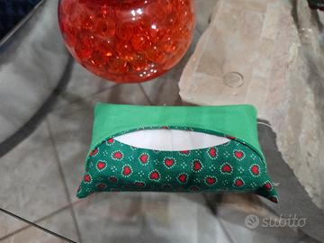 porta fazzoletti da borsetta 