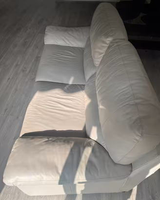 Divano due posti in pelle