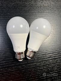 2× Lampadine LED E27 12W con Sensore di Movimento
