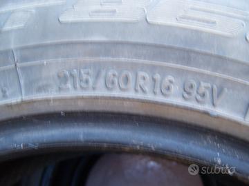 4 gomme usate 215/60 R16 95V margini del 40%