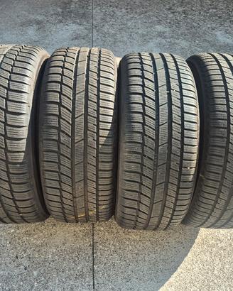 4 Gomme.  225 / 50 / R 17. M+S 