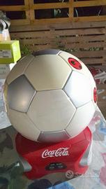 Mini frigo coca cola a forma di pallone da calcio