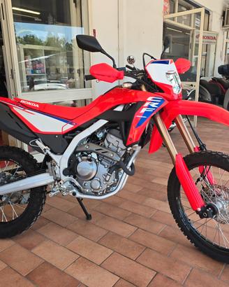 Honda CRF 300 10.2025 KM 2.945 !!!