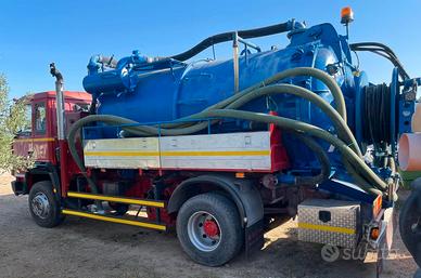 Camion autospurgo usato