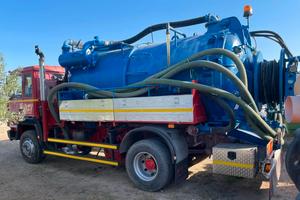 Camion autospurgo usato