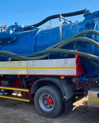 Camion autospurgo usato