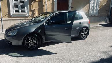 Volkswagen golf 5