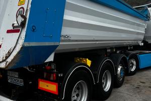 Semirimorchio tecnokar