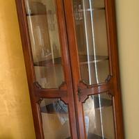 Angoliera in legno