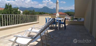 Grande terrazza a pochi passi dal mare