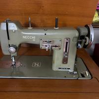 macchina da cucire Necchi serie Mira