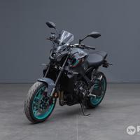 YAMAHA MT-09 890