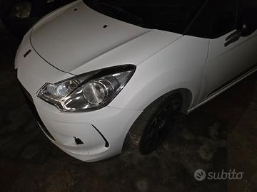 CITROEN DS3 JUST BLACK 1.4 DIESEL 80.000 KM