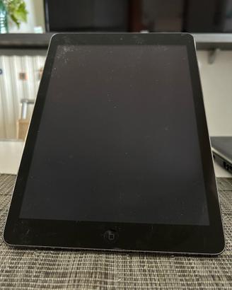 Smartphone e Ipad guasti come parti di ricambio