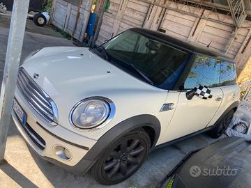 MINI Mini (R56) - 2010