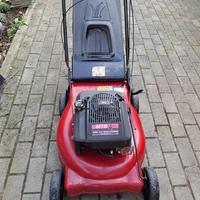 Tagliaerba a trazione motore Briggs & Stratton