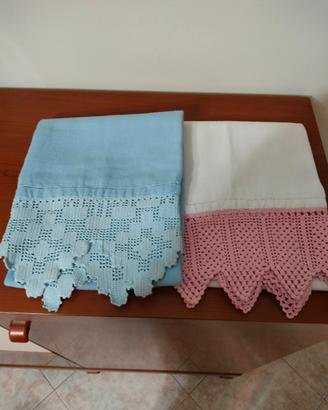 asciugamani  in cotone con pizzo