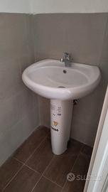Lavabo completo di copricolonna 