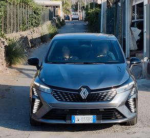  RENAULT CLIO V Restyling TECHNO (Ago 2024) -