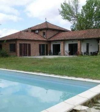 Immobile in asta di 391 m² con 4 locali a Asti