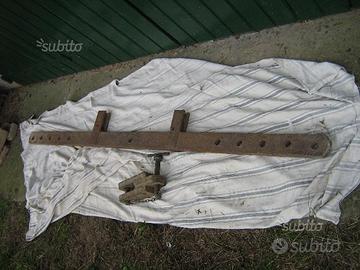 Barra di traino attacco attrezzi per trattore